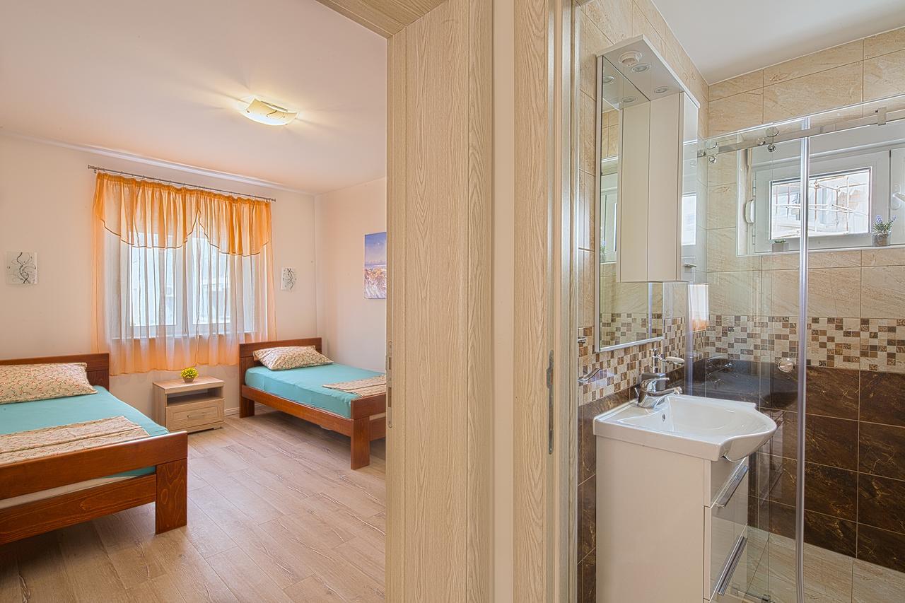 בודווה Apartman Aleksandra מראה חיצוני תמונה