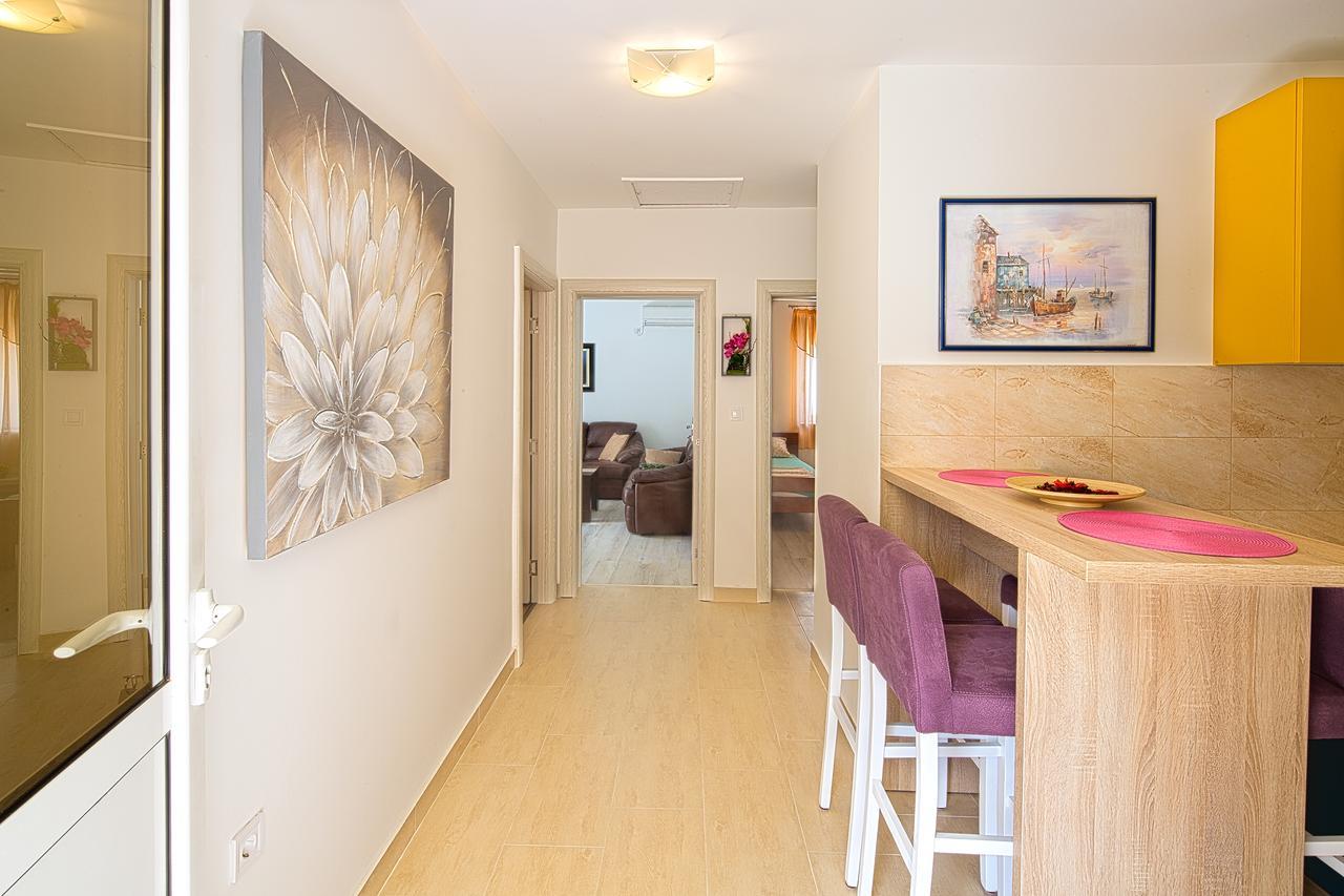 בודווה Apartman Aleksandra מראה חיצוני תמונה