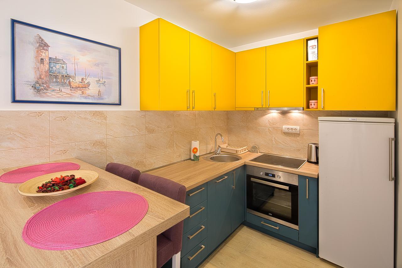 בודווה Apartman Aleksandra מראה חיצוני תמונה